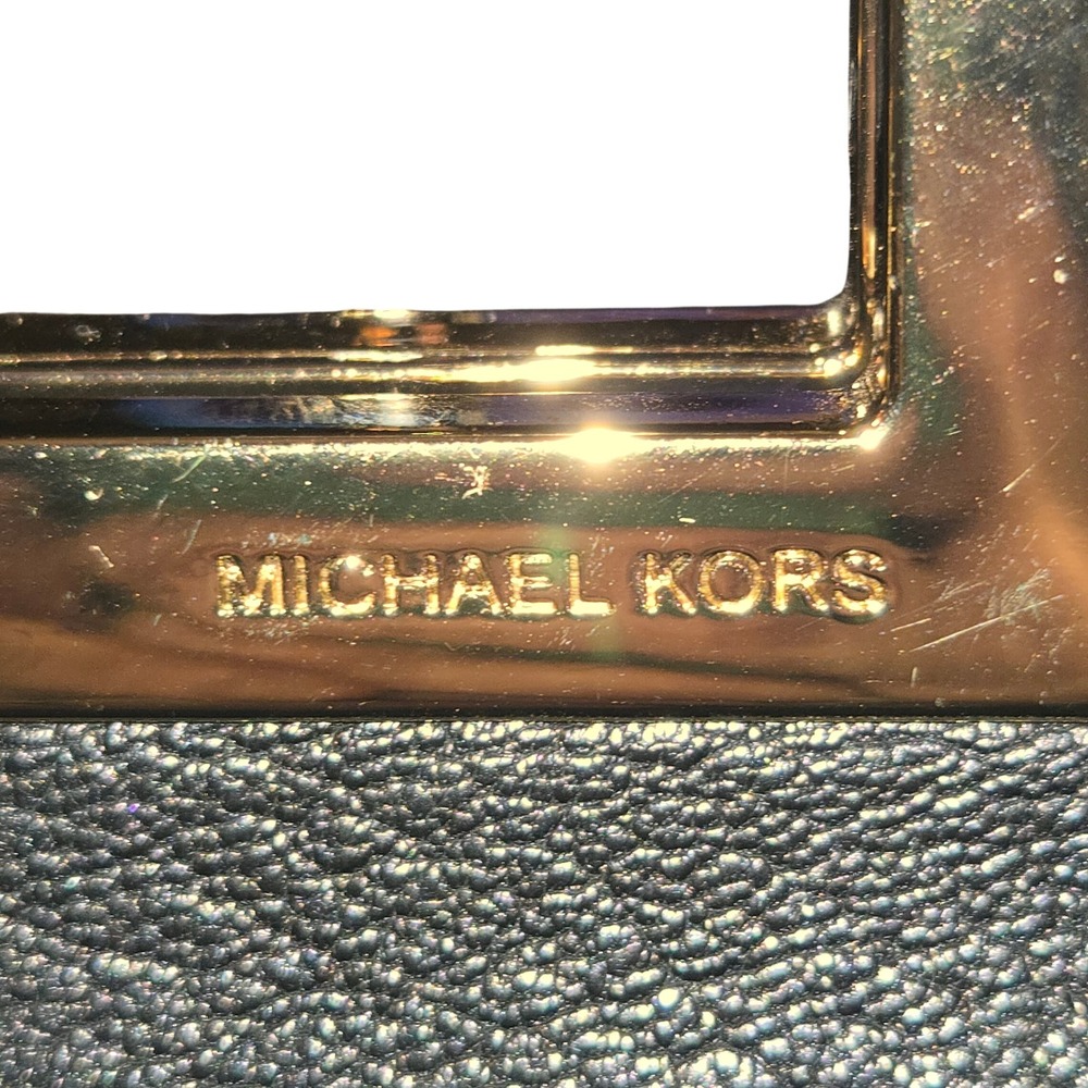 Michael Kors Berkley Clutch Women Black Leather Gold Chain Strap Bag 11"X7"X1.5" - Picture 3 of 11